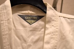 (4) Century Gi Tops – (2) Size 3 – (2) Size 4