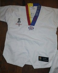 SangMooSa Taekwondo Medium Weight Student Uniform (Size 130 #00) 6-8yr
