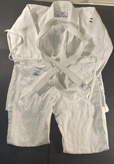 MIZUNO Karate Gi Uniform Fill set With Belt Made In Pakistan￼ 140cm White