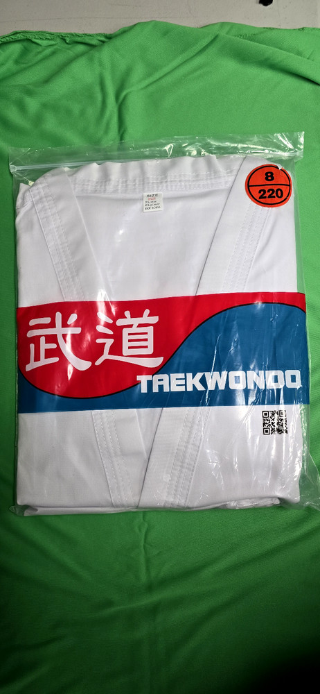 Taekwondo uniform size 8/220