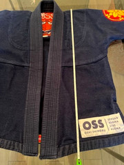 OSS- OSHINOBU-JIU JITSO ONI * SIZE M 1 – Embroidered in Navy, Yellow Gold & Red!