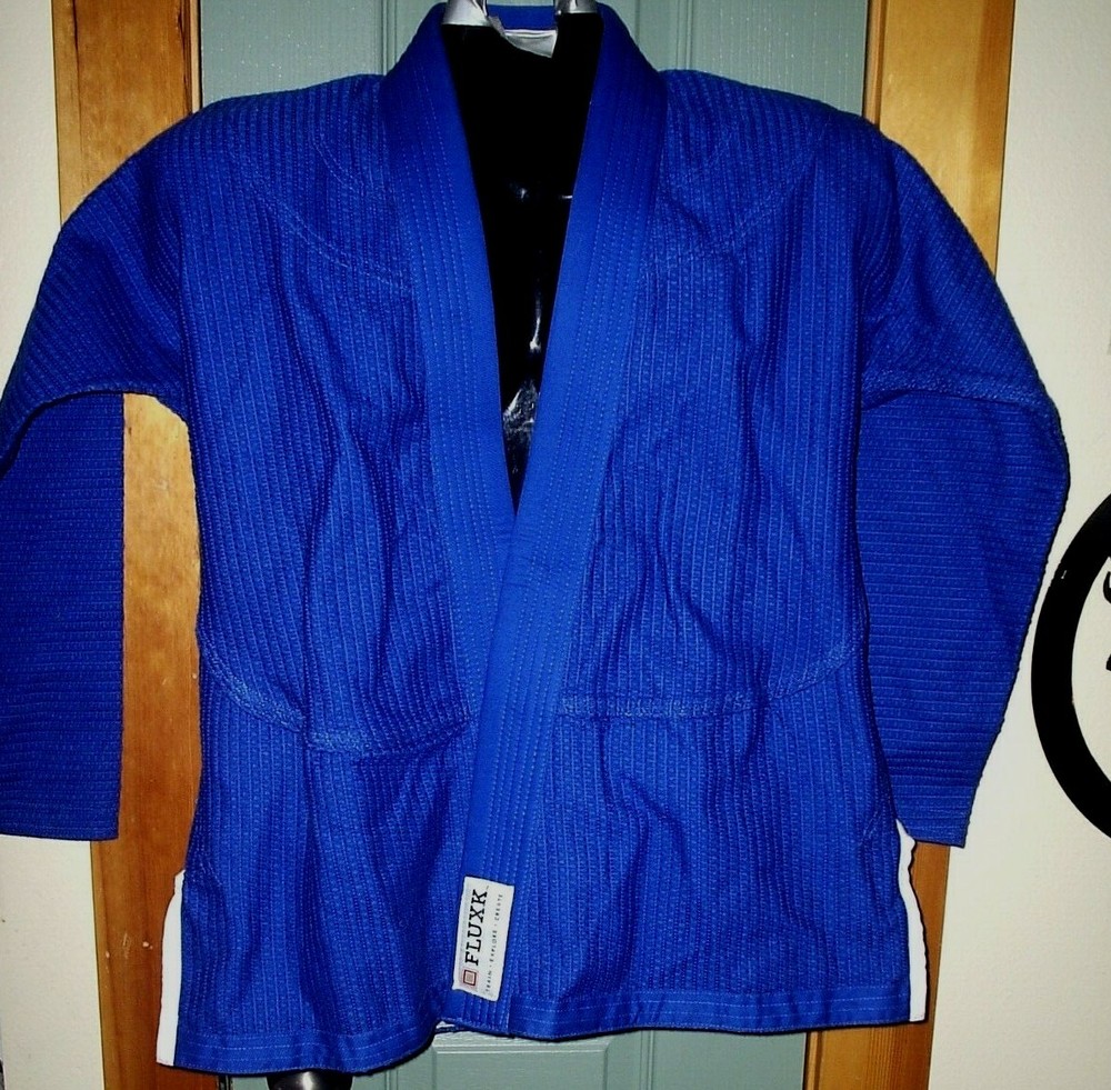 JUI JITSU MMA JUDO UNIFORM FLUXK BRAND SIZE F2 TOP WITH A0 SIZE PANTS MINT L@@K!