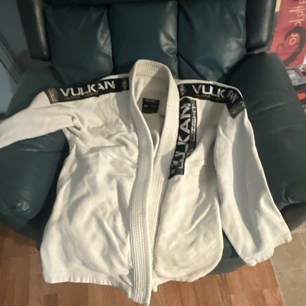 Vulkan Ultra Light Jiu-Jitsu Gi Jacket Top A2 White Bruno Bastos Patch