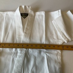 Century Student Uniform Kids Size 00 4-6 White Belt Karate Martial Arts 6 Oz