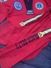Tom Vo’s Fountain Valley Taekwondo Red Uniform Top & Pants Size 00 130 CM