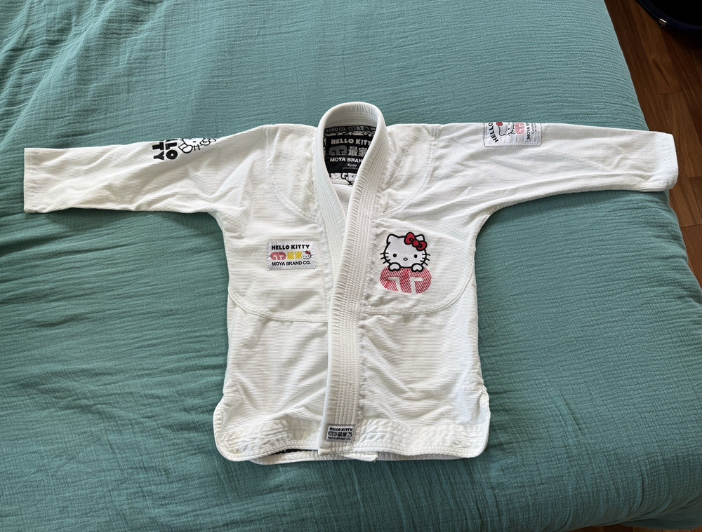 MOYA BRAND CO. Hello Kitty White Jiu-Jitsu Gi Uniform Kids Unisex Size K1