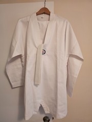 Tae Kwon Do uniform(NEW) size 5
