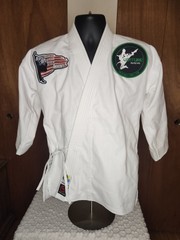 Taekwondo Men’s White Jacket Size 2 Stapleton Colorado Athletic Workout Casual