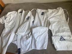 Gracie Jiu-Jitsu Official Gi 100% Cotton White Adult Unisex 4/170 Gi and pants