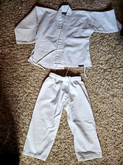 Century Karate Uniform White Kid’s Size 000 Gee Cotton Polyester Heavy Canvas
