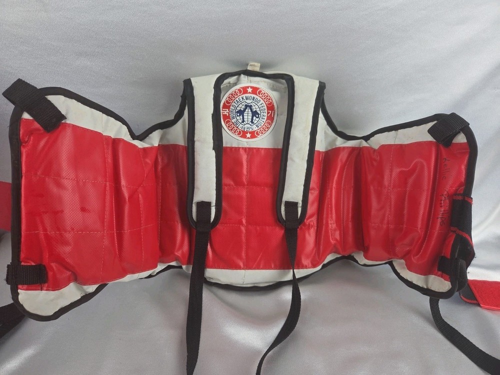 The World Taekwondo Federation Sparring Vest Martial Arts Karate MMA Size Small