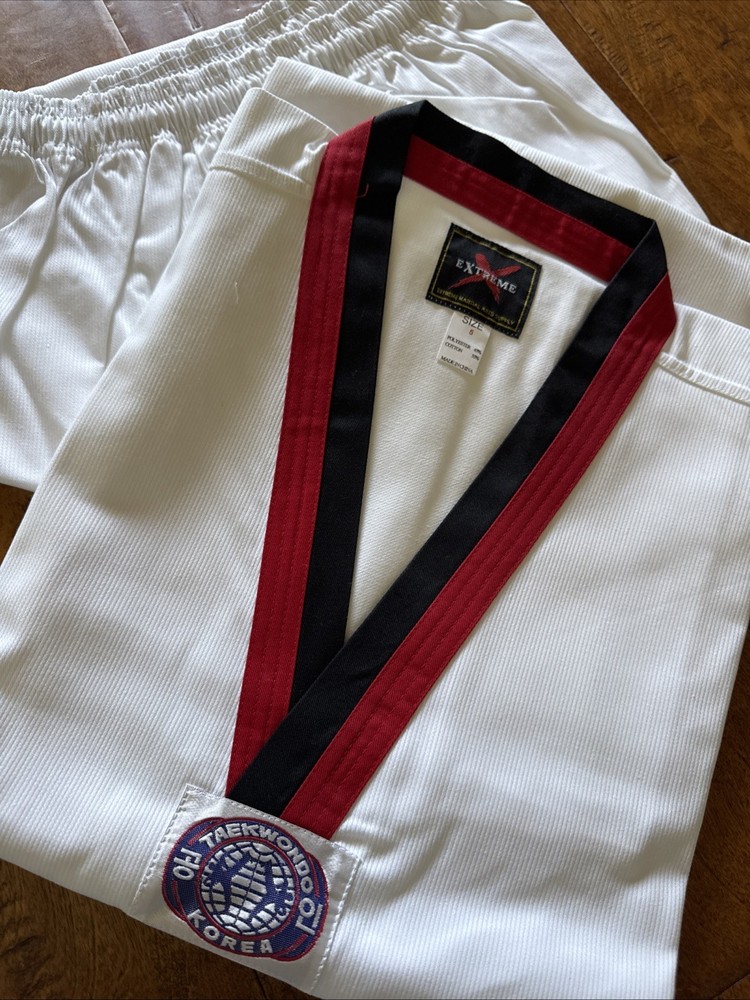 Size 5 (190) White taekwondo uniform with Red/black trimmed