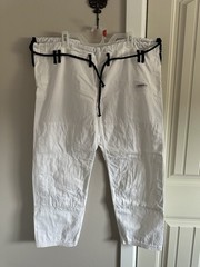 Men’s White W/Black Hooks Brand GI Size A5 Kimono Jacket & Pants Never Worn New