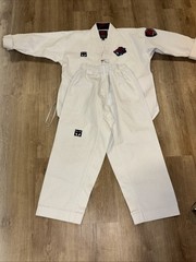 Mooto TaeKwonDo Martial Arts Standard Uniform Size YS 130 (6-8) Mint Condition