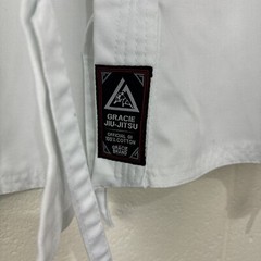 NWT Gracie Jiu-Jitsu Classic Gi Size 00/120 White BJJ MMA Kimono With Belt New