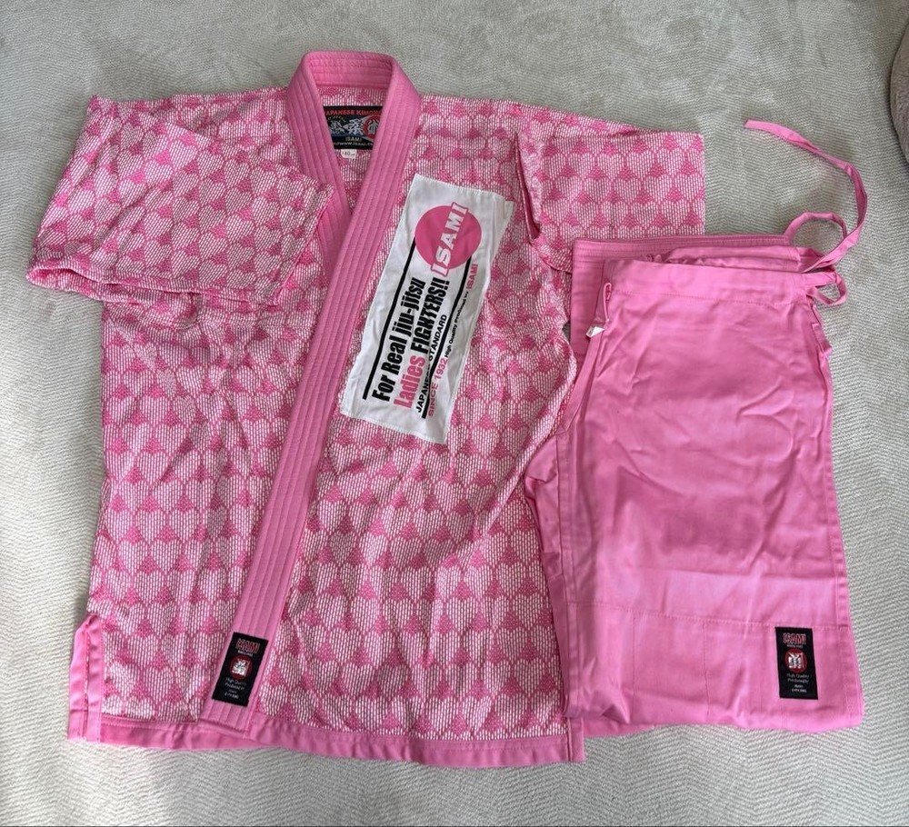 ISAMI Pink Heart Judo Gi 160