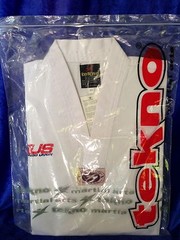 Tekno Martial Arts Student V-Neck Taekwondo Jacket Size 000 New