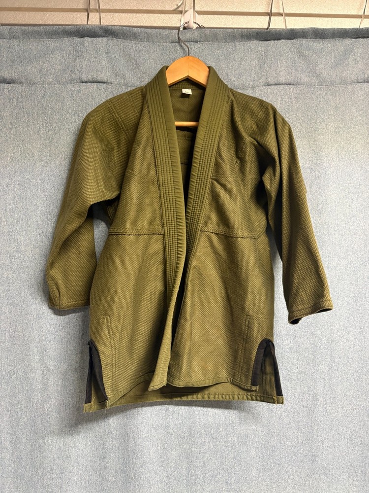 ELITE SPORTS Youth C1 BJJ Gi Jacket Top Green IBJJF Jiu Jitsu Kimono Used