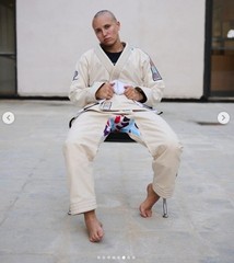 Custom Made Albino Preto BJJ Gi -| Jiu-Jitsu Kimono 450 GSM | Top Quality BJJ Gi
