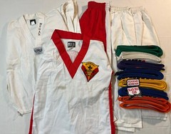 Martial Arts Taekwondo Karate Uniform & Belt Lot Youth Sizes 1 & 2 Midwest