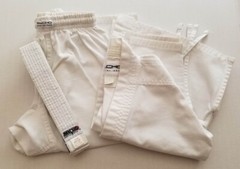 Macho Martial Arts ACADEMY Uniform White 3 Piece Set Size 00/130 cm