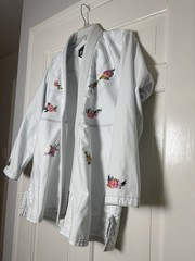 Ultimate Jiu-Jitsu Ultimate Fight Gear White w/Pink Flowers Jacket Size A0
