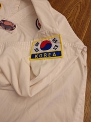 Taekwondo Uniform Top Pullover With Patches Size 4 Adult White