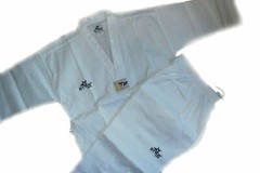 Taekwondo Uniform – White V-Neck – Ribbed Material – Only Size 6 Remaining!
