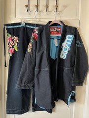 Storm Kimonos Jiu Jitsu Eden Black F4 Gi Complete With Pants