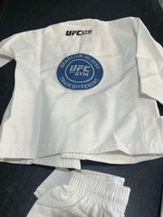 NEW! UFC Gym Jiu Jitsu Gi – Size M000 White With Black & Blue Branding