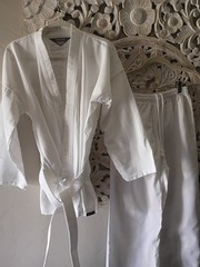 CENTURY White Karate Gi Uniform Set Jacket Pants & Belt Adult Unisex Size 3