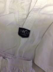 Child’s Sz 0 Martial Arts Group Kid Taekwondo White Outfit Gi Uniform Top Pants