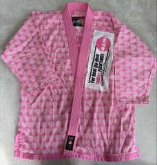 ISAMI Pink Heart Judo Gi 160