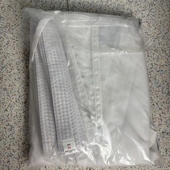 NWT Bold Look Karate Gi 7.5OZ MIDDLEWEIGHT TRADITIONAL SETS Size 00 White New