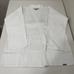 Century Student Karate Uniform White Quest Martial Arts Size 6
