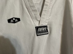 Best Sang MooSa Martial Arts US World Class Taekwondo uniform Ribbed Sz 6