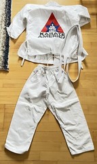 BOLD Child Karate America 3pc Uniform Size 0(6-7)