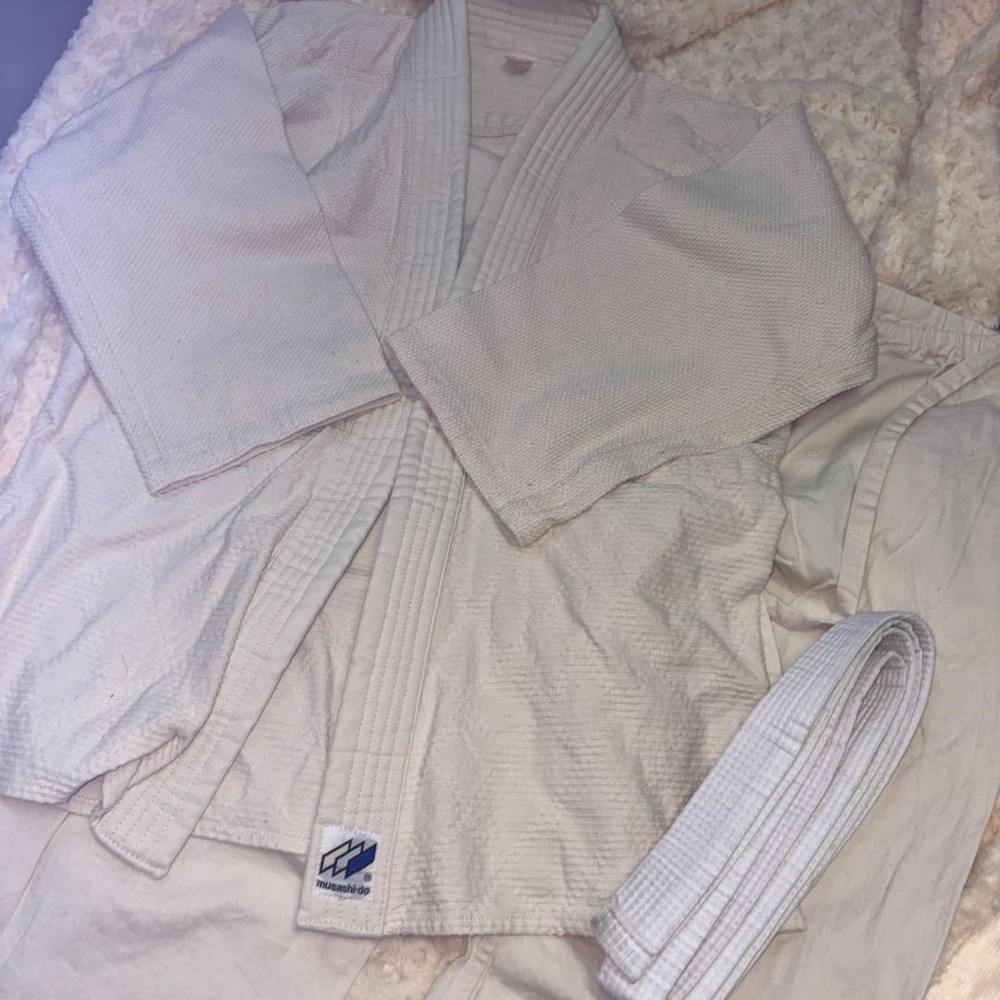 Japanese Judo Gi Uniform Athletic Size 2 Top And Bottom Set Musashido