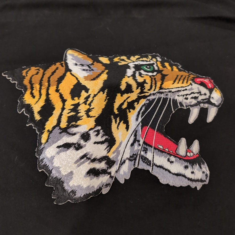 Vintage Macho Brand Karate 2 PC Gi Large Tiger & Other Patches Youth SZ O/140
