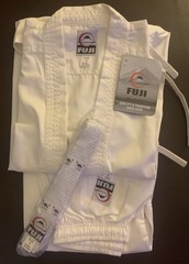 Karate White Gi Fuji Lightweight kimono Traditional High Quality Size 1