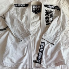 GUC Venum White Challenger BJJ Gi Jiu Jitsu Uniform & Bag (Size A2)