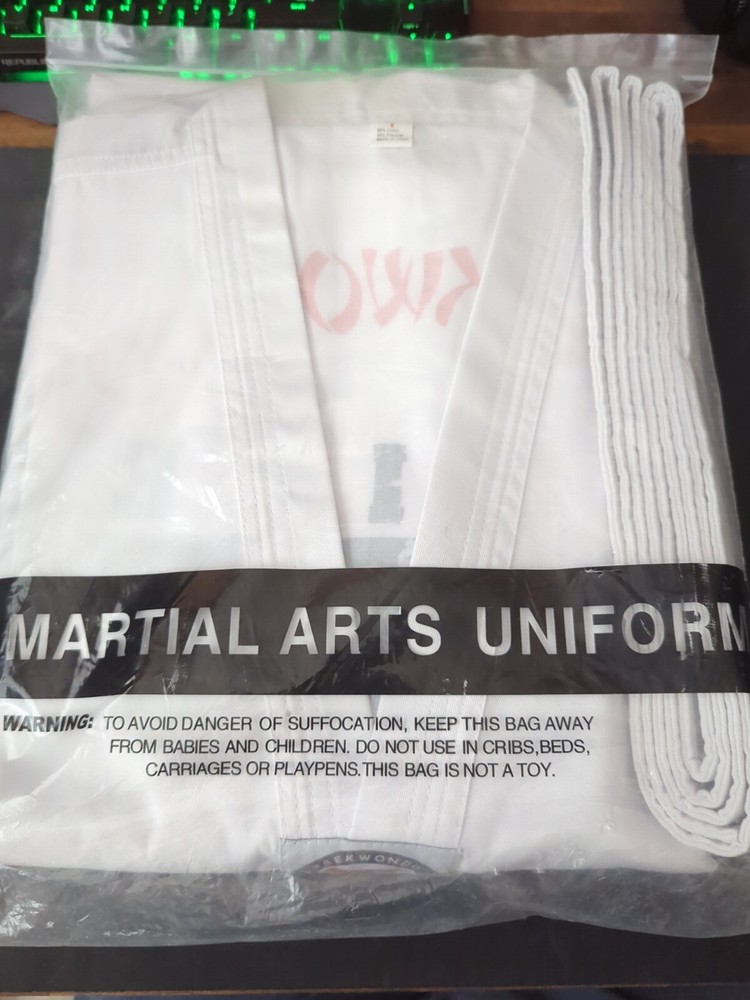 Taekwondo Uniform – White V-Neck – Miami Martial Arts White Belt, Size 6