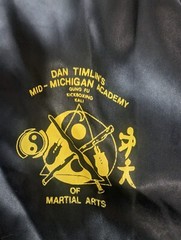 Vintage Karate/Kung fue Jacket. Youth Size 18/20 Small. Karate Belt Included.100
