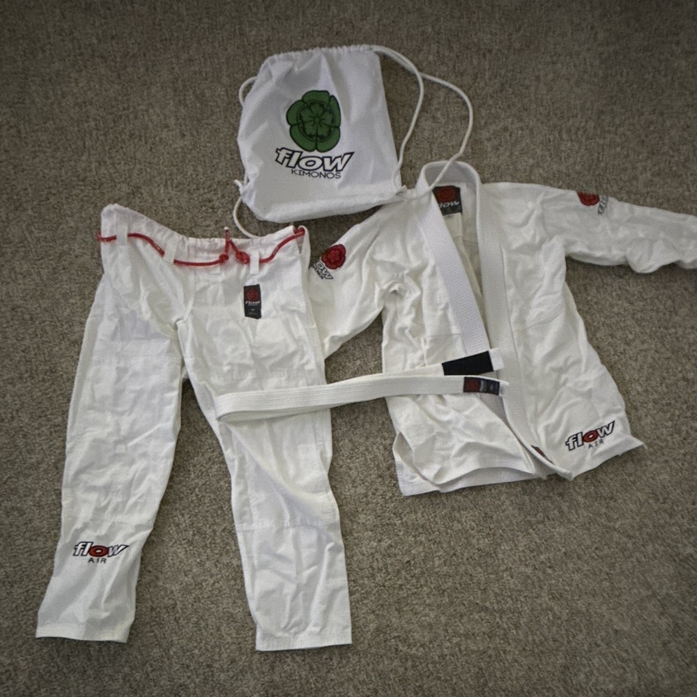 Flow Kimonos Air Jiu-Jitsu Gi Set White A1 Jacket Pants Belt Bag