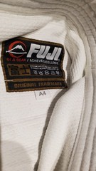 White Fuji Kimono A4 Pre-owned *Fast Ship*
