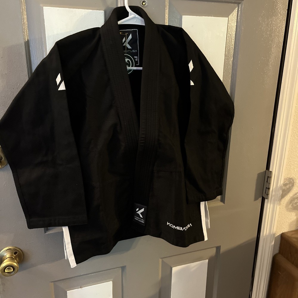 Kombat USA Little Masters Gi Black K3 Top/ K2 Pants Light Edition NWT