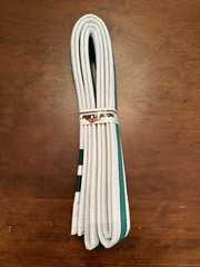 New TIGER CLAW WHITE BELT GREEN STRIPE Size 0 90in