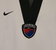 VTG Nike Korea Taekwondo White Karate Kimono Embroidered Swoosh Logo 6/160 US XS