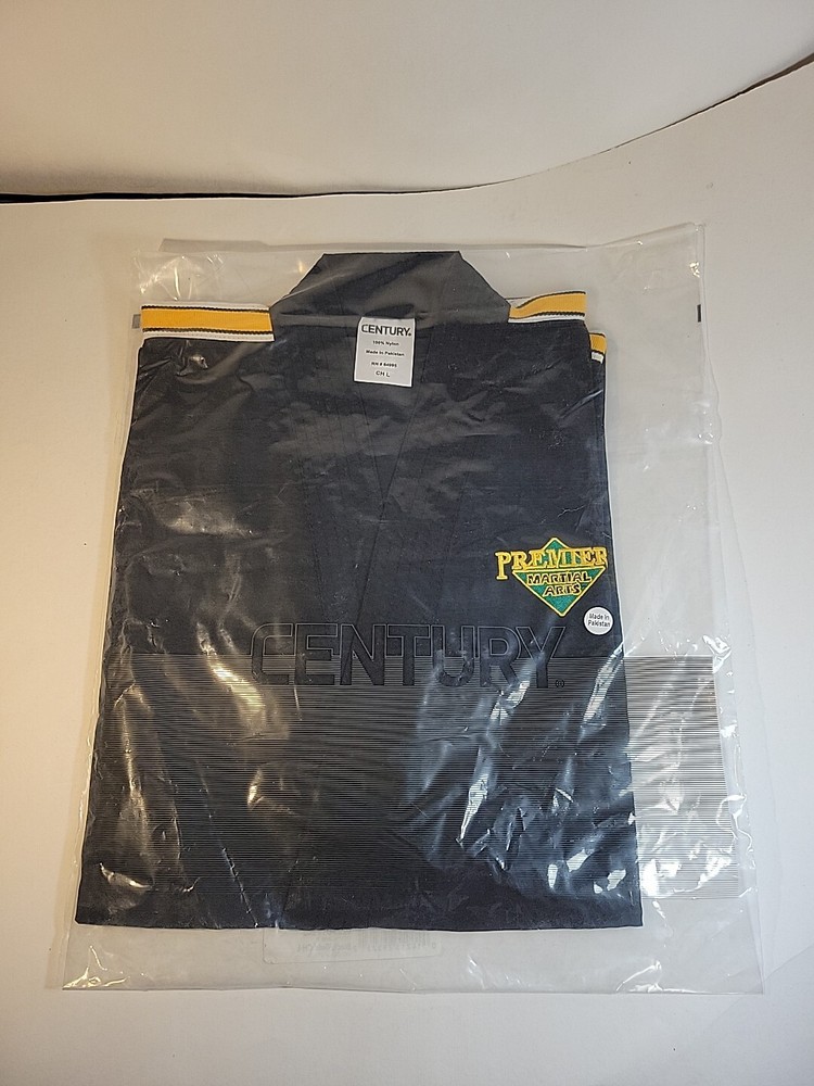 NWT Premier Martial Arts Mixed Martial Arts Childrens Top Black/Gold Size Large