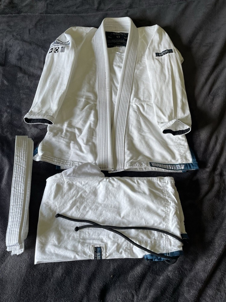 „Hooks V3” Women’s White Size F2 Jiu Jitsu GI 93brand